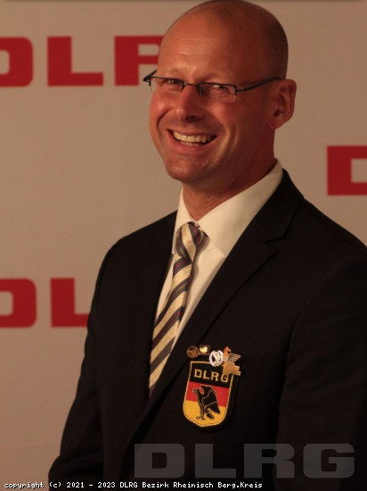 Bezirksarzt: Sascha Velde